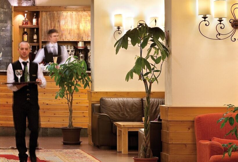 Отель Th La Thuile   Planibel