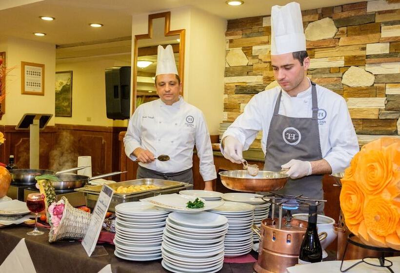 Отель Th La Thuile   Planibel