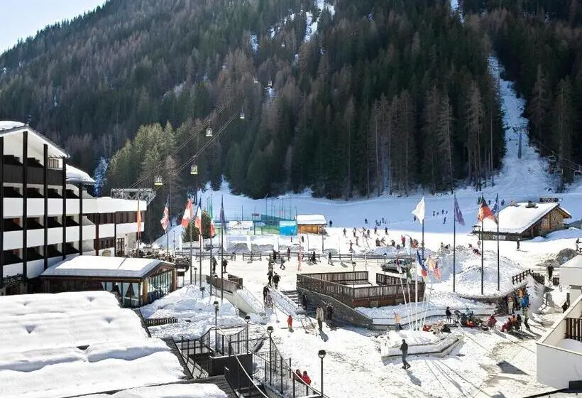 هتل Th La Thuile   Planibel