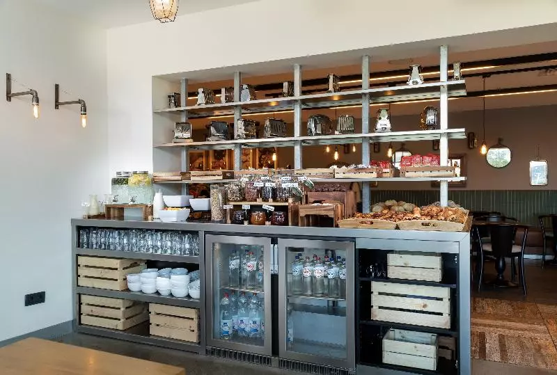 Отель Urban Lodge