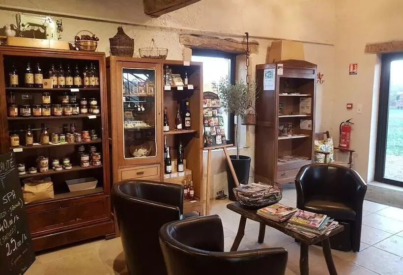 Отель Village Toue Du Domaine Des Demoiselles