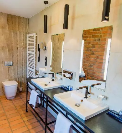 בית מלון כפרי Zamek Topacz