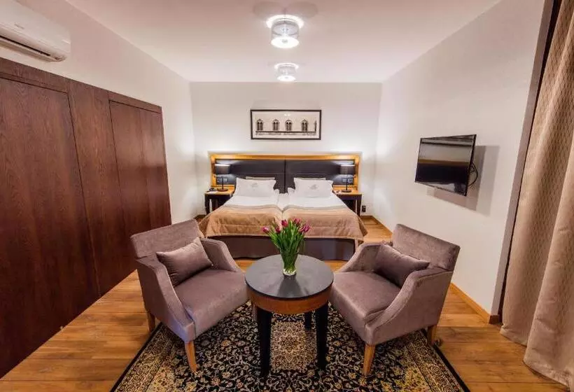 בית מלון כפרי Zamek Topacz