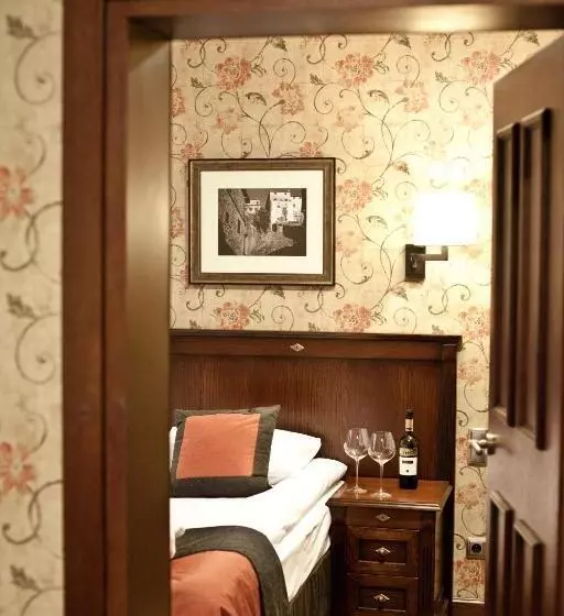 בית מלון כפרי Zamek Topacz