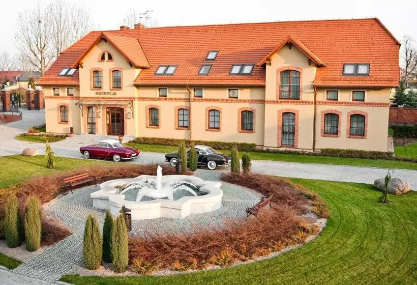 בית מלון כפרי Zamek Topacz