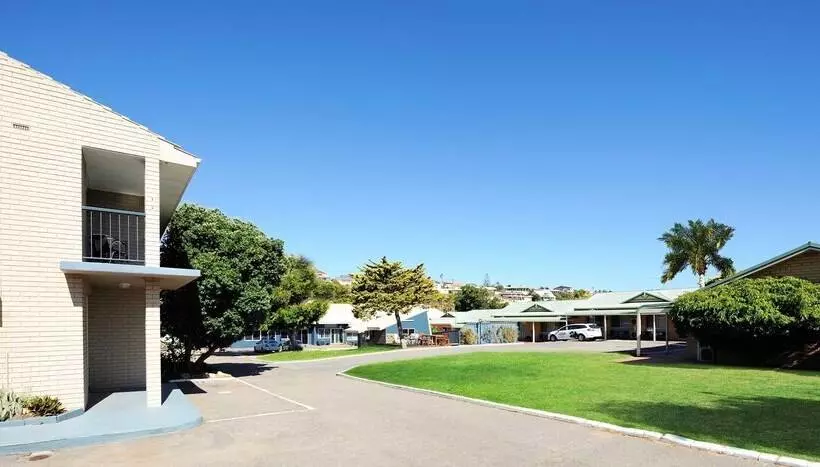 מוטל Abrolhos Reef Lodge