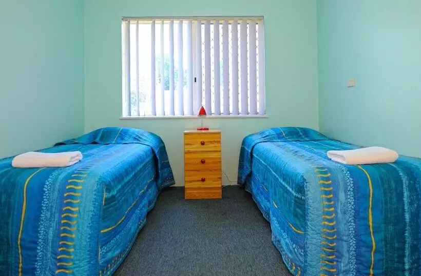 מוטל Abrolhos Reef Lodge