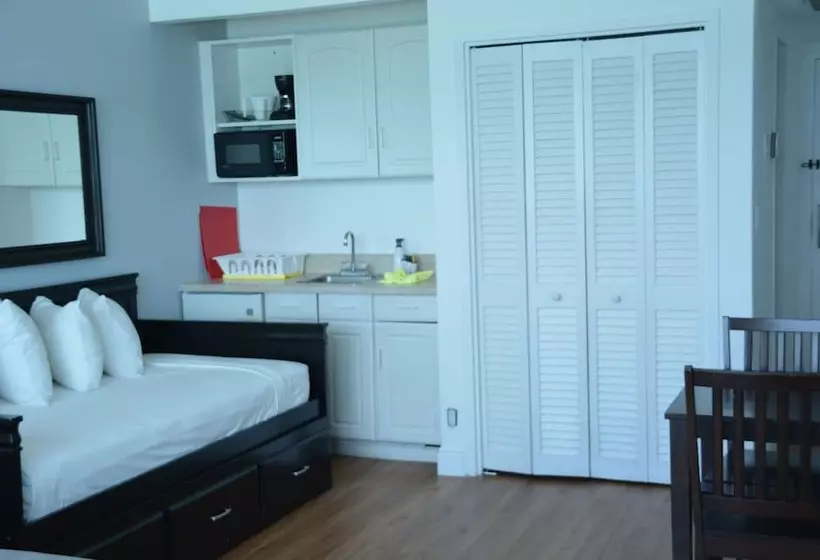 New Point Miami Beach Apartments