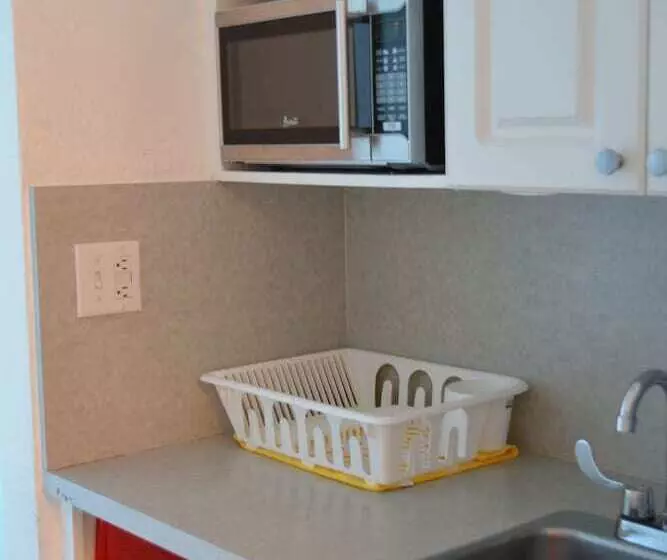 New Point Miami Beach Apartments