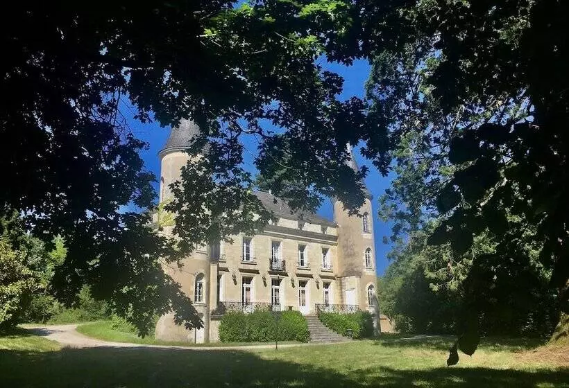 פנסיון Château Les Vallées