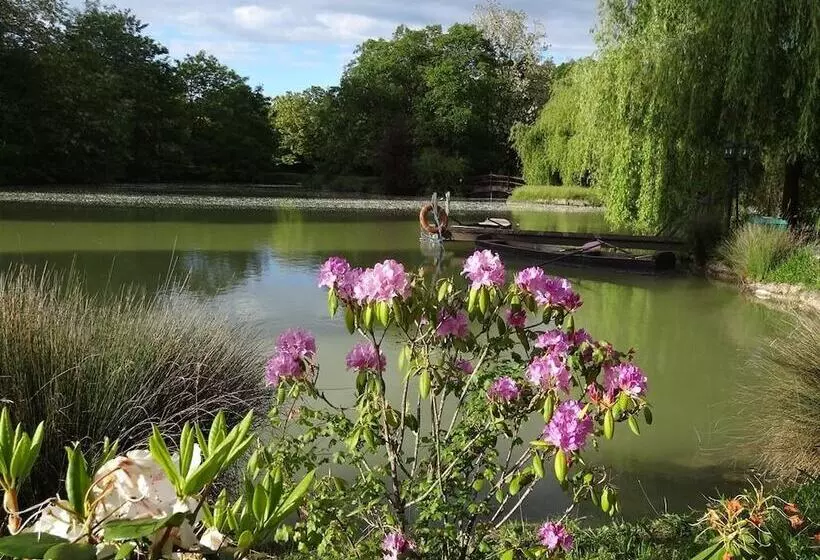 פנסיון Château Les Vallées