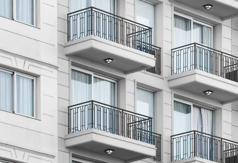 Reco by DOT Suites