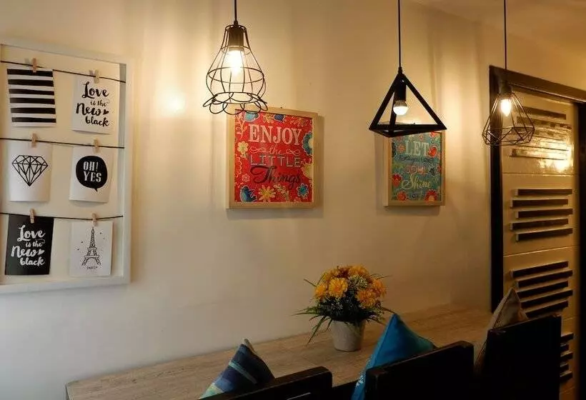 The Fort Budget Hotel Bonifacio Global City Hostel