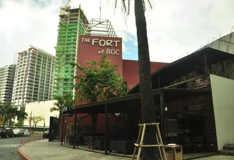 The Fort Budget Hotel Bonifacio Global City Hostel