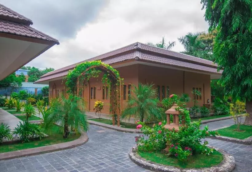 The Hotel Umbra Bagan