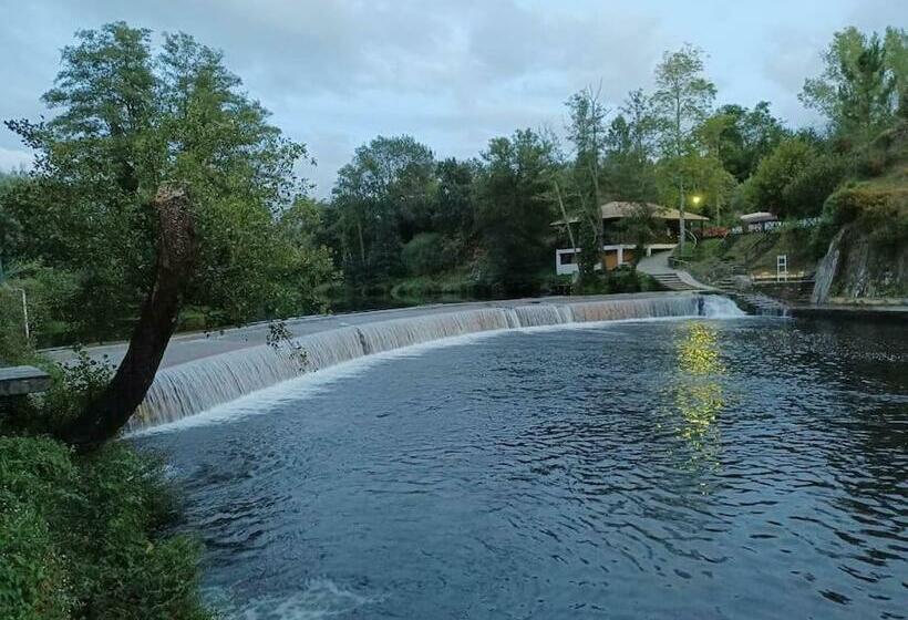 مبيت وإفطار Casa Da Ponte, Coja