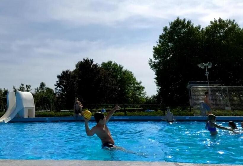 مبيت وإفطار Chalet Conference 6 Pers