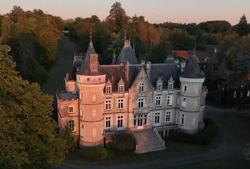 Aamiaismajoitus (B&B) Château De La Rose