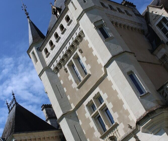 ベッドアンドブレックファースト Château De La Rose