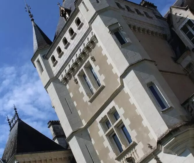 Aamiaismajoitus (B&B) Château De La Rose