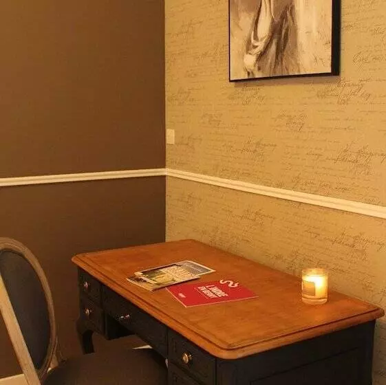 Aamiaismajoitus (B&B) Château De La Rose