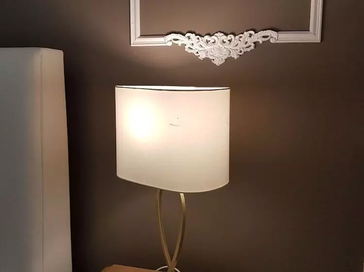 Aamiaismajoitus (B&B) Château De La Rose