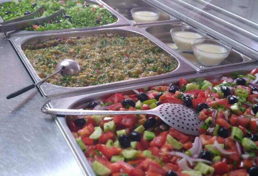 فندق семеен хотел детелини