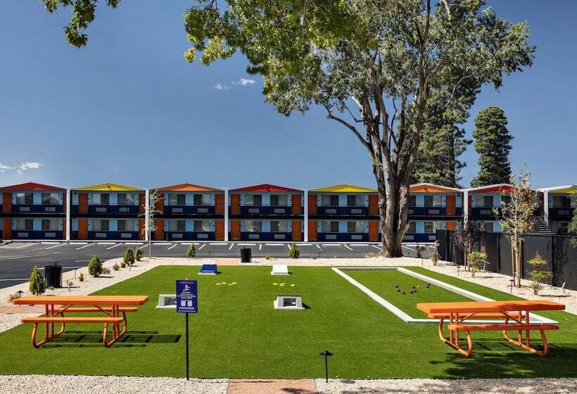 فندق Americana Motor