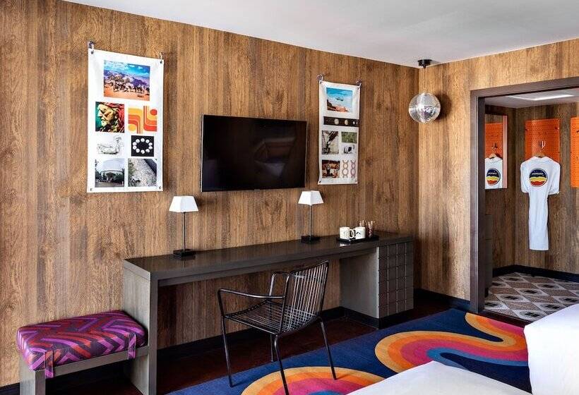 فندق Americana Motor