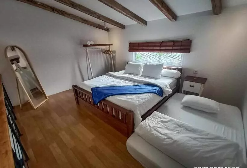 ホテル Awana Farmhouse Dieng