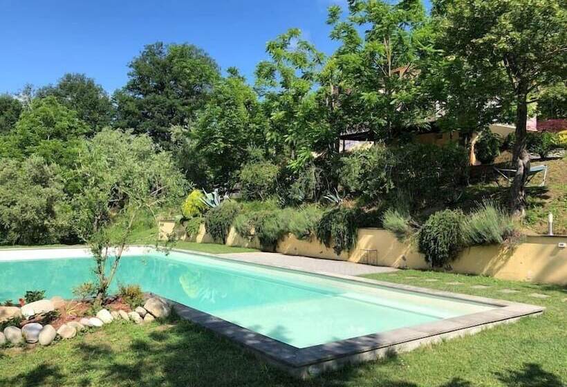 ホテル Eremo Dei Poeti Albergo Diffuso