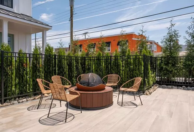 Lomakeskus The Hen Houses