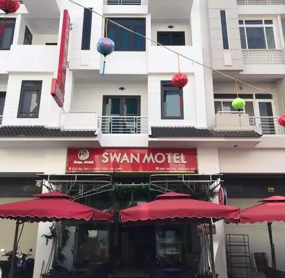 Swan Motel