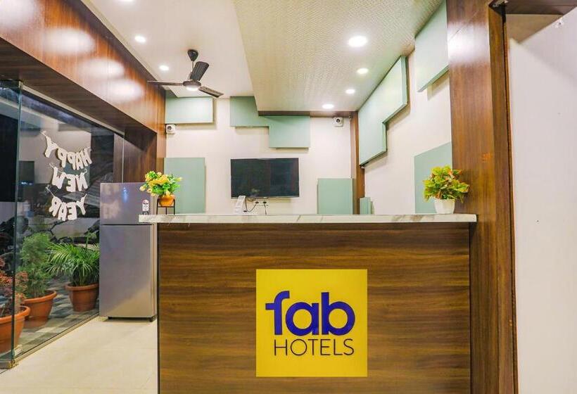 Fabhotel Royal Stay