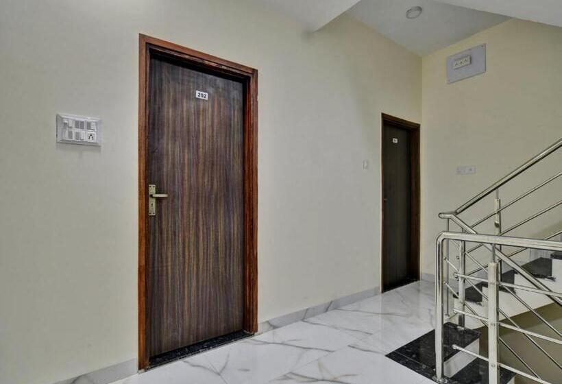 酒店 Oyo Flagship 81131 Dr Greens