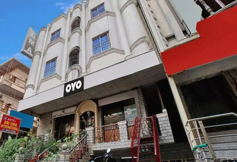 ホテル Oyo Flagship 81161  Sri Uma International