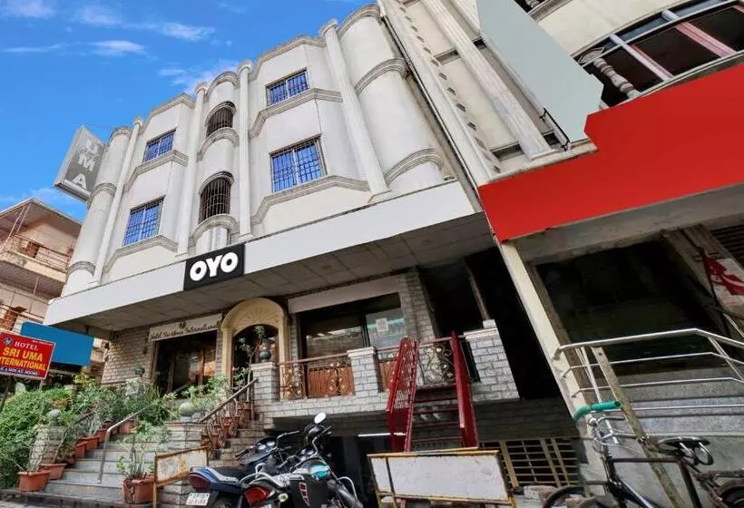 ホテル Oyo Flagship 81161  Sri Uma International
