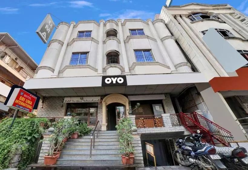 ホテル Oyo Flagship 81161  Sri Uma International