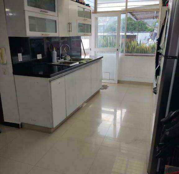 호스텔 Hostal Tejares