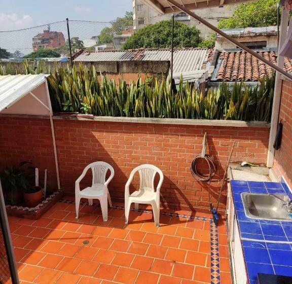 호스텔 Hostal Tejares