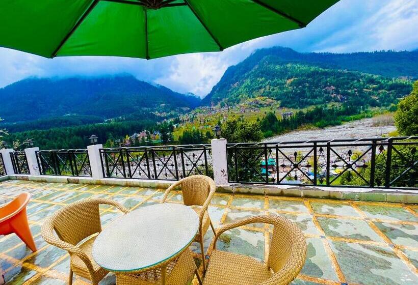 Snow Clad Riverview Hotel & Resort, Manali