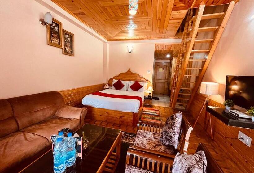 Snow Clad Riverview Hotel & Resort, Manali