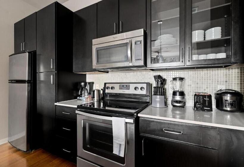 Lodgeur At Elan Med Center