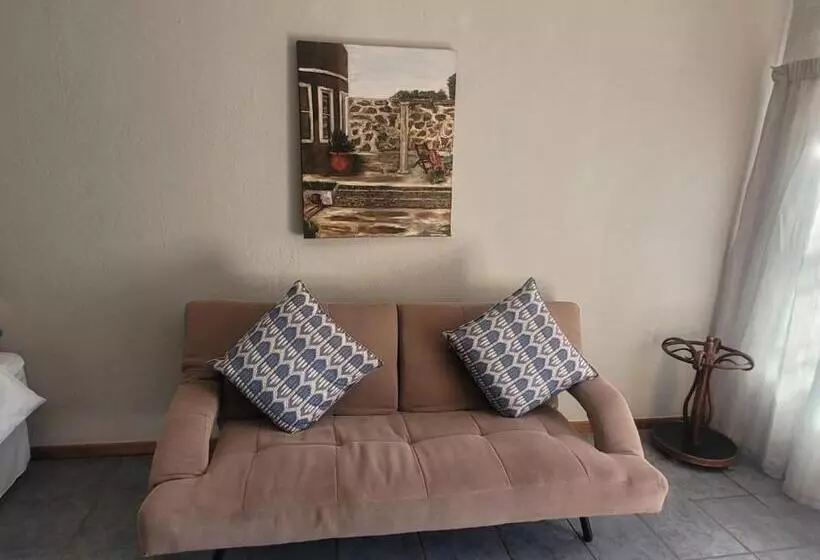 ペンション 29b Zebra Street   Inhimwe Guesthouse