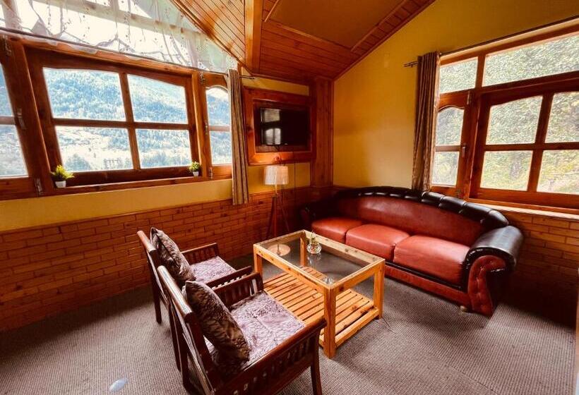 Snow Clad Riverview Hotel & Resort, Manali