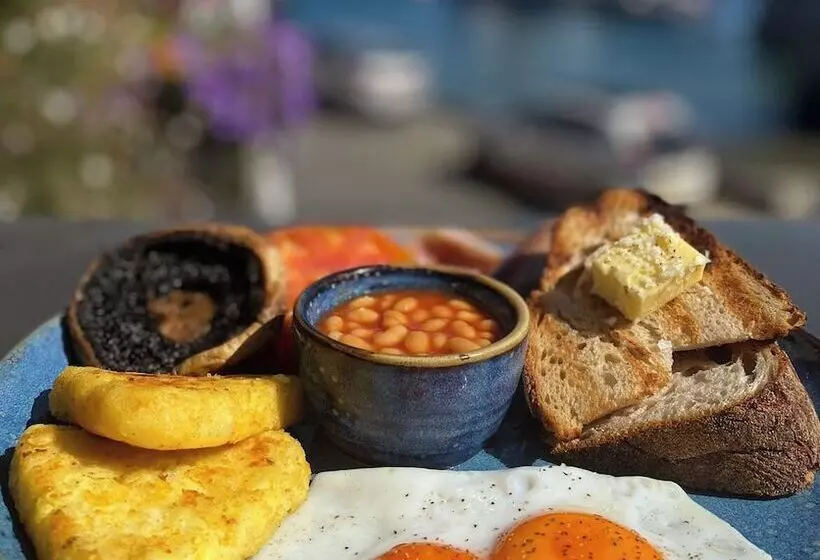 Hotelli The Lugger Inn