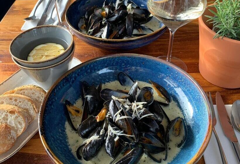 Hotel The Lugger Inn