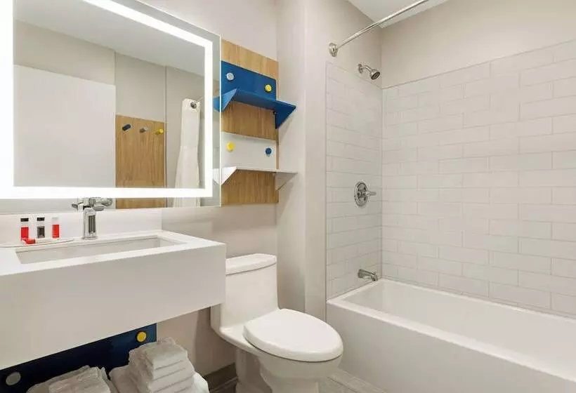 Microtel Inn & Suites By Wyndham Lachute