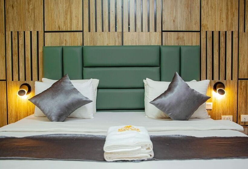 פנסיון Pious Court Guest House Old Gra