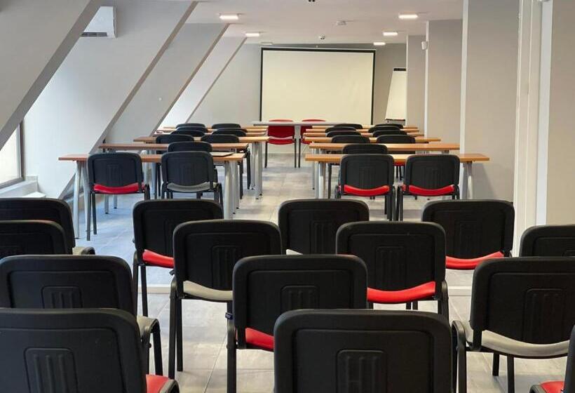 فندق Moura Mountain & Villas Spa